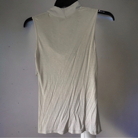 The Limited Sleeveless Top Size S NEW - Picture 5 of 5